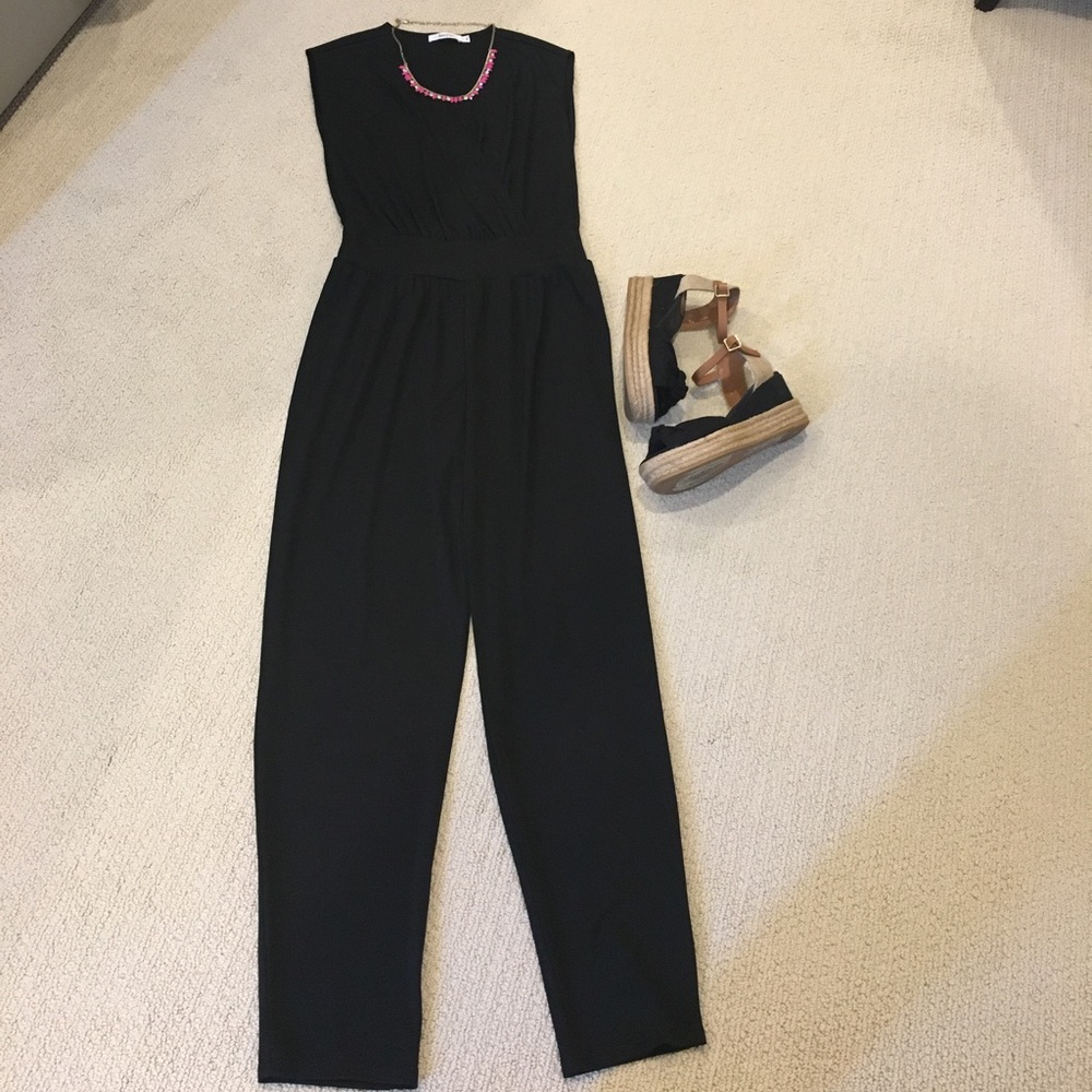 Bailey 44 jersey wrap jumpsuit sz small black 1x